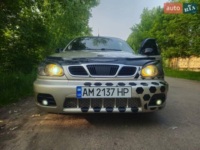 Бежевий Деу Ланос, об'ємом двигуна 1.5 л та пробігом 195 тис. км за 2550 $, фото 4 на Automoto.ua