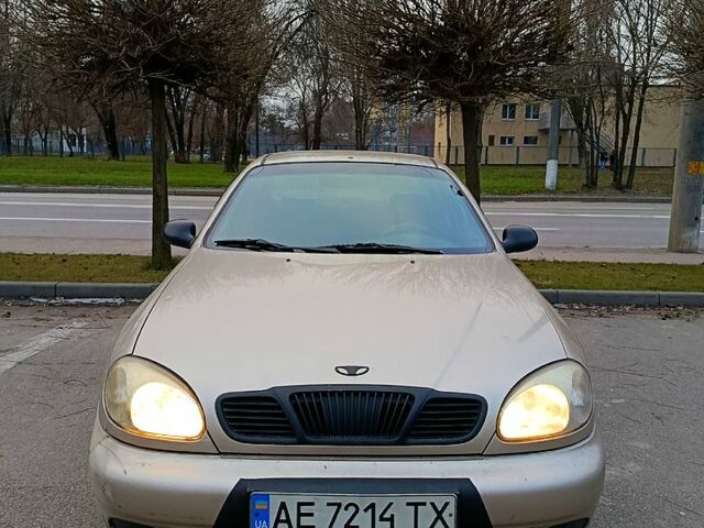 Бежевый Дэу Ланос, объемом двигателя 1.3 л и пробегом 230 тыс. км за 1600 $, фото 1 на Automoto.ua