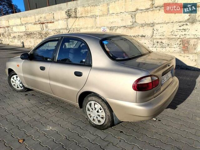 Бежевый Дэу Ланос, объемом двигателя 1.5 л и пробегом 353 тыс. км за 1700 $, фото 5 на Automoto.ua