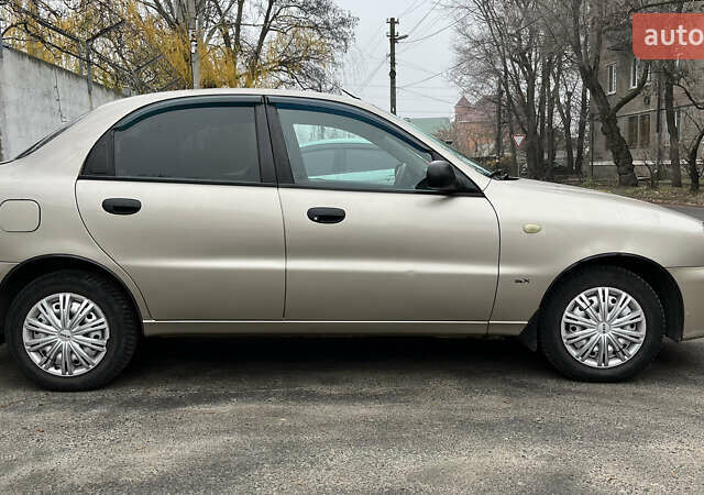 Бежевий Деу Ланос, об'ємом двигуна 1.6 л та пробігом 200 тис. км за 3000 $, фото 3 на Automoto.ua