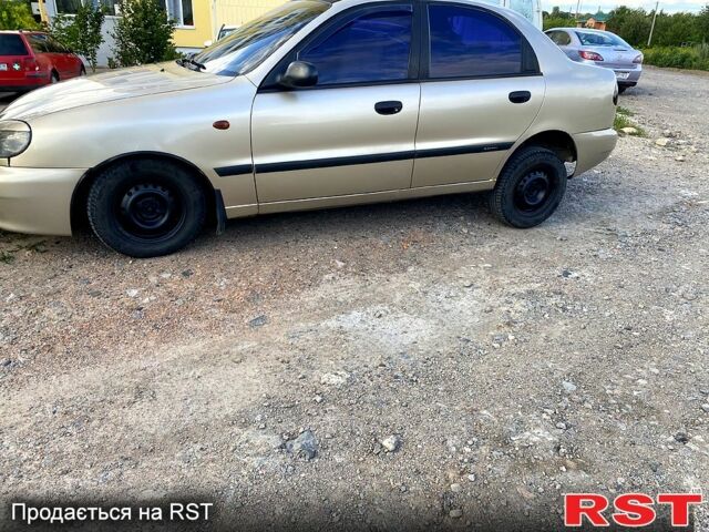 Бежевий Деу Ланос, об'ємом двигуна 1.5 л та пробігом 385 тис. км за 2300 $, фото 1 на Automoto.ua