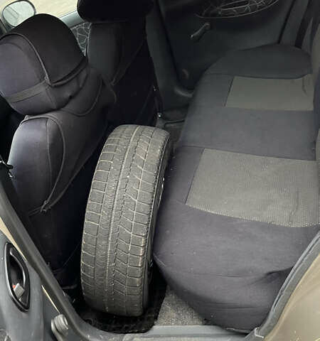 Бежевий Деу Ланос, об'ємом двигуна 1.6 л та пробігом 200 тис. км за 3000 $, фото 7 на Automoto.ua