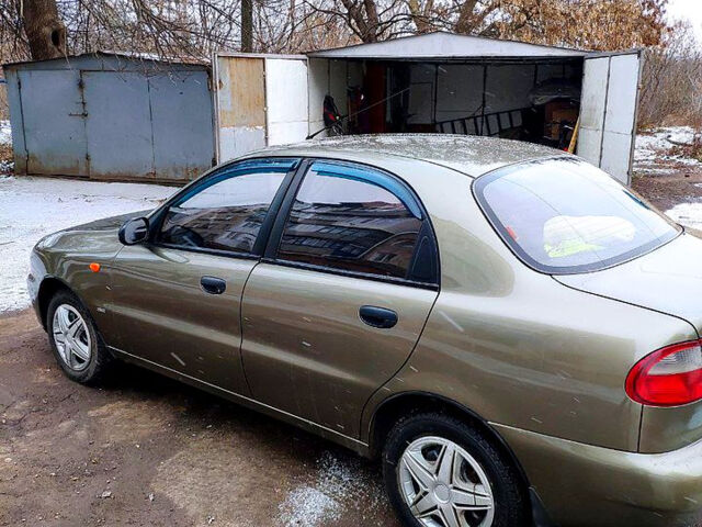 Бежевый Дэу Ланос, объемом двигателя 1.5 л и пробегом 263 тыс. км за 3250 $, фото 3 на Automoto.ua