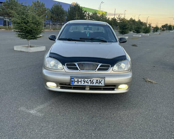 Бежевий Деу Ланос, об'ємом двигуна 1.5 л та пробігом 250 тис. км за 3300 $, фото 1 на Automoto.ua