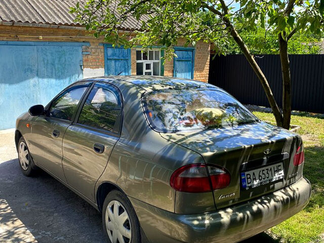 Бежевый Дэу Ланос, объемом двигателя 1.5 л и пробегом 263 тыс. км за 3250 $, фото 1 на Automoto.ua