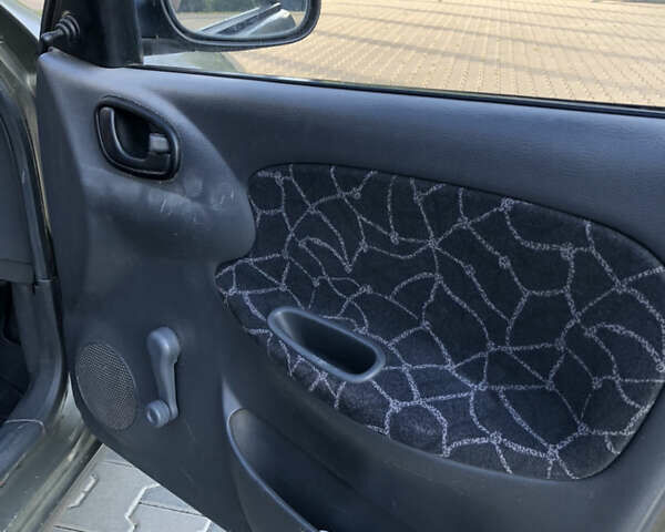 Бежевый Дэу Ланос, объемом двигателя 1.5 л и пробегом 255 тыс. км за 2250 $, фото 12 на Automoto.ua