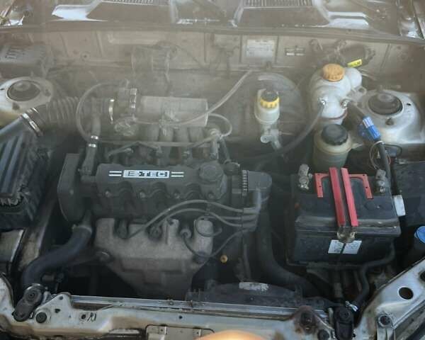 Бежевый Дэу Ланос, объемом двигателя 1.5 л и пробегом 364 тыс. км за 2300 $, фото 1 на Automoto.ua