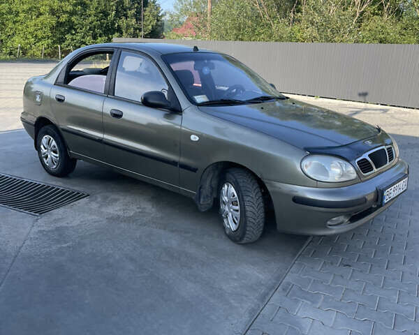 Бежевый Дэу Ланос, объемом двигателя 1.5 л и пробегом 255 тыс. км за 2250 $, фото 2 на Automoto.ua