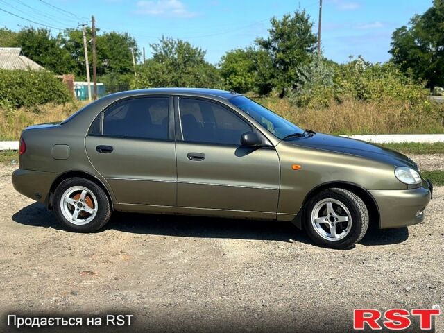 Бежевий Деу Ланос, об'ємом двигуна 1.5 л та пробігом 220 тис. км за 2500 $, фото 3 на Automoto.ua