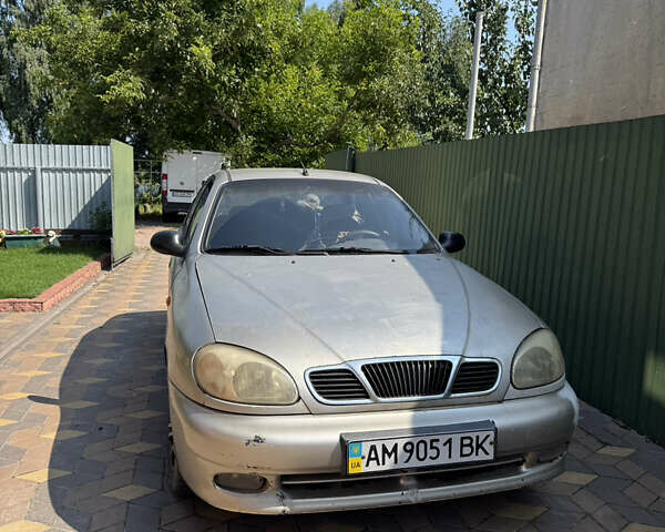 Бежевый Дэу Ланос, объемом двигателя 1.3 л и пробегом 380 тыс. км за 1800 $, фото 4 на Automoto.ua