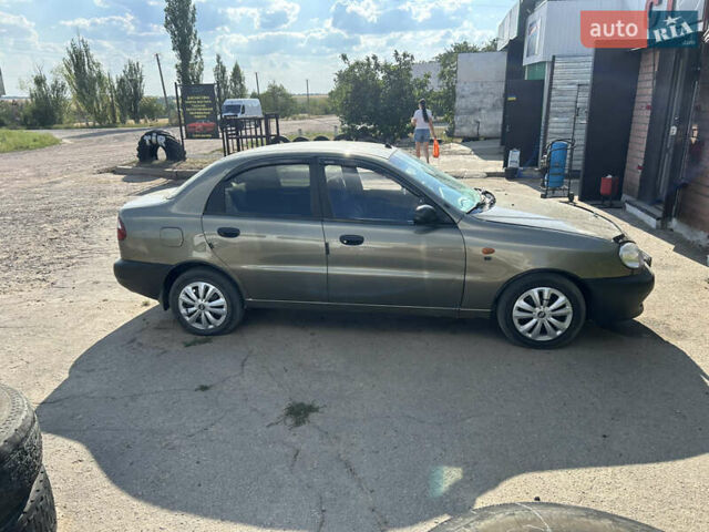 Бежевий Деу Ланос, об'ємом двигуна 1.5 л та пробігом 220 тис. км за 2200 $, фото 2 на Automoto.ua