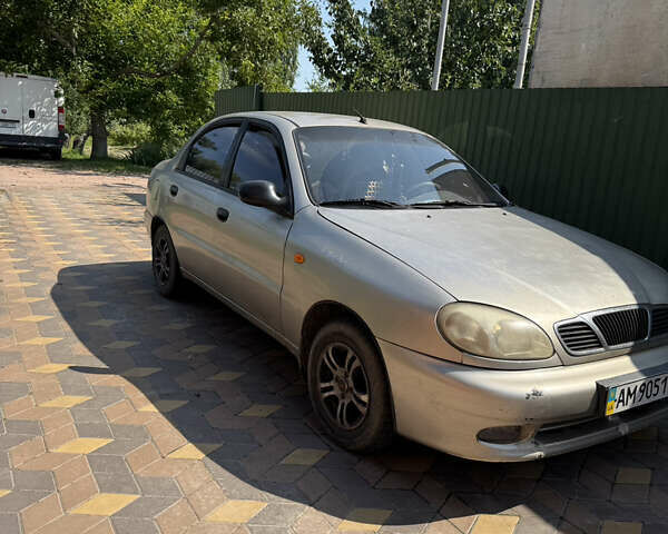 Бежевый Дэу Ланос, объемом двигателя 1.3 л и пробегом 380 тыс. км за 1800 $, фото 1 на Automoto.ua