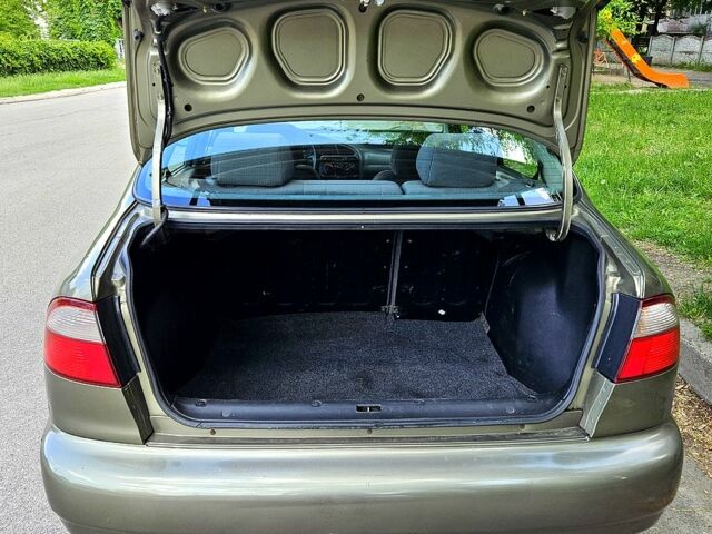 Бежевый Дэу Ланос, объемом двигателя 1.5 л и пробегом 217 тыс. км за 2700 $, фото 3 на Automoto.ua