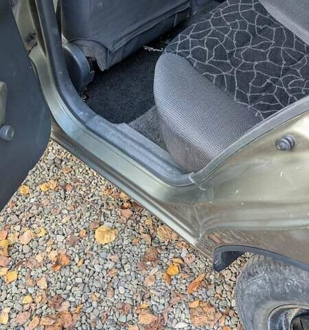 Деу Ланос 2004 у Львові на Automoto.ua Бежевий Деу Ланос, об'ємом двигуна 1.5 л та пробігом 283 тис. км за 2000 $, фото 5 на Automoto.ua