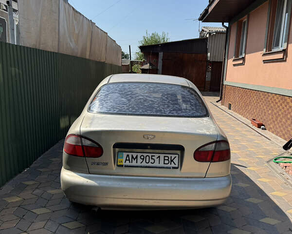 Бежевый Дэу Ланос, объемом двигателя 1.3 л и пробегом 380 тыс. км за 1800 $, фото 5 на Automoto.ua