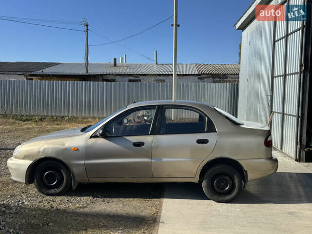 Бежевый Дэу Ланос, объемом двигателя 1.5 л и пробегом 250 тыс. км за 950 $, фото 7 на Automoto.ua