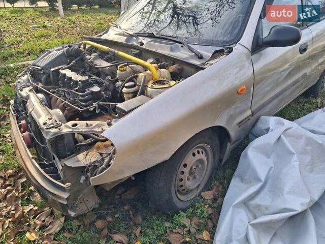 Бежевий Деу Ланос, об'ємом двигуна 1.5 л та пробігом 10 тис. км за 800 $, фото 5 на Automoto.ua