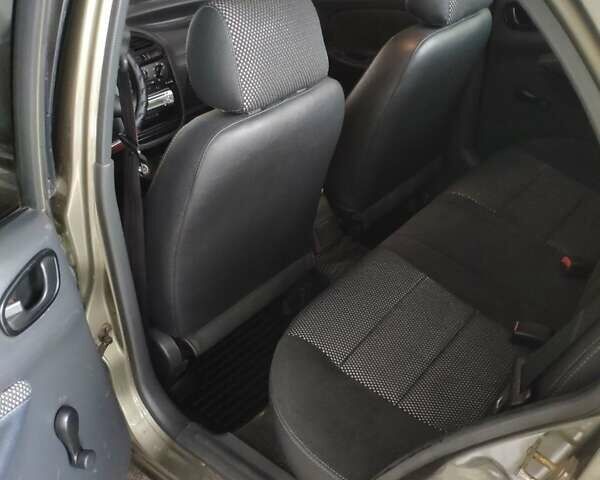 Бежевий Деу Ланос, об'ємом двигуна 1.5 л та пробігом 263 тис. км за 3000 $, фото 23 на Automoto.ua