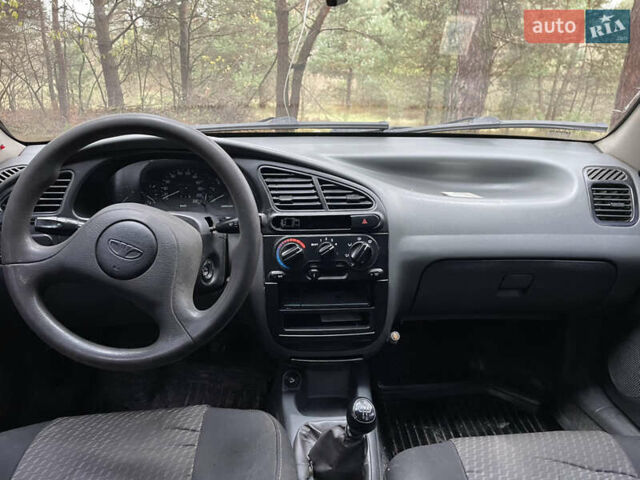 Бежевий Деу Ланос, об'ємом двигуна 1.5 л та пробігом 183 тис. км за 2000 $, фото 12 на Automoto.ua