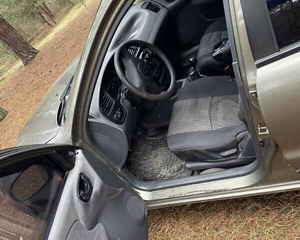 Бежевий Деу Ланос, об'ємом двигуна 1.5 л та пробігом 183 тис. км за 2000 $, фото 10 на Automoto.ua