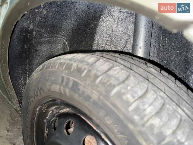 Бежевый Дэу Ланос, объемом двигателя 1.5 л и пробегом 305 тыс. км за 3200 $, фото 15 на Automoto.ua