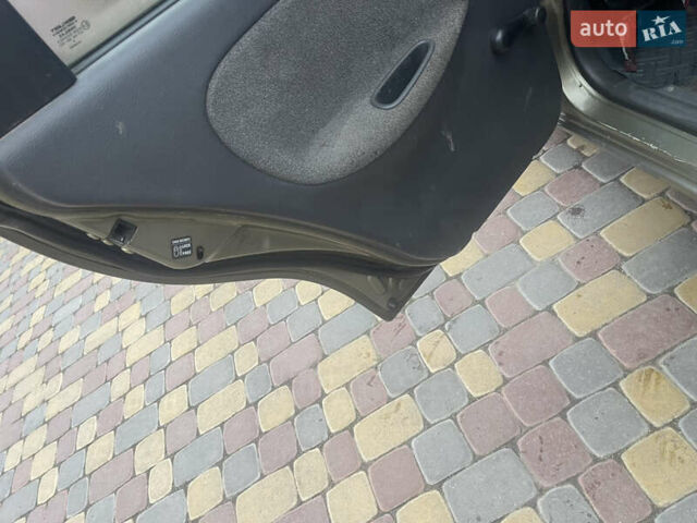 Бежевый Дэу Ланос, объемом двигателя 1.5 л и пробегом 777 тыс. км за 900 $, фото 12 на Automoto.ua