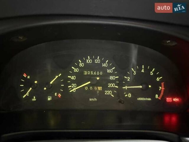 Бежевый Дэу Ланос, объемом двигателя 1.5 л и пробегом 305 тыс. км за 3200 $, фото 8 на Automoto.ua