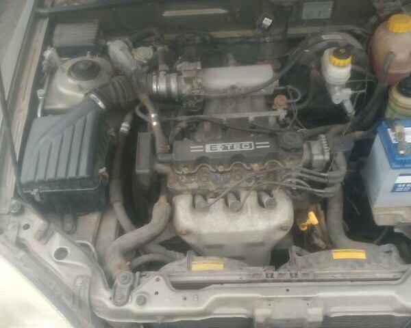 Бежевий Деу Ланос, об'ємом двигуна 1.5 л та пробігом 187 тис. км за 2000 $, фото 13 на Automoto.ua