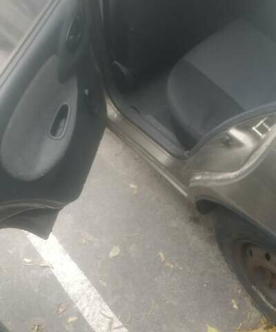 Бежевий Деу Ланос, об'ємом двигуна 1.5 л та пробігом 187 тис. км за 2000 $, фото 5 на Automoto.ua