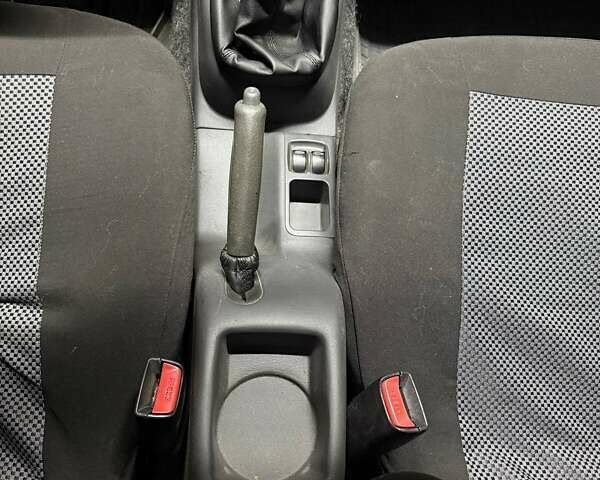 Бежевый Дэу Ланос, объемом двигателя 1.5 л и пробегом 305 тыс. км за 3200 $, фото 7 на Automoto.ua