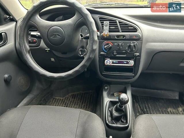 Бежевий Деу Ланос, об'ємом двигуна 1.5 л та пробігом 167 тис. км за 2500 $, фото 5 на Automoto.ua