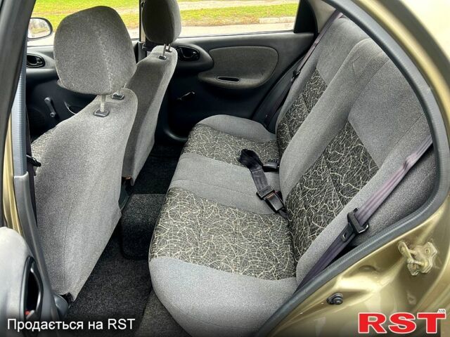 Бежевий Деу Ланос, об'ємом двигуна 1.3 л та пробігом 136 тис. км за 2650 $, фото 4 на Automoto.ua