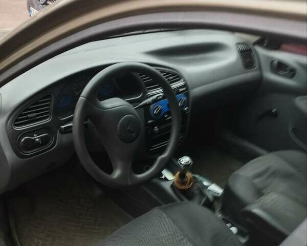 Бежевий Деу Ланос, об'ємом двигуна 1.5 л та пробігом 230 тис. км за 1700 $, фото 2 на Automoto.ua