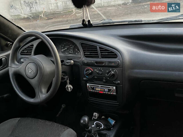 Бежевый Дэу Ланос, объемом двигателя 1.3 л и пробегом 150 тыс. км за 900 $, фото 5 на Automoto.ua