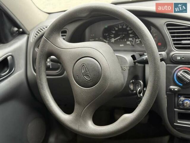 Бежевый Дэу Ланос, объемом двигателя 1.5 л и пробегом 136 тыс. км за 3499 $, фото 9 на Automoto.ua