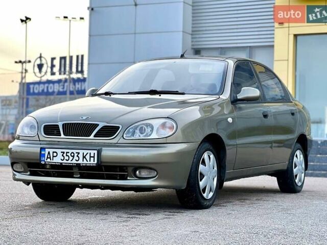 Бежевый Дэу Ланос, объемом двигателя 1.6 л и пробегом 225 тыс. км за 2499 $, фото 1 на Automoto.ua