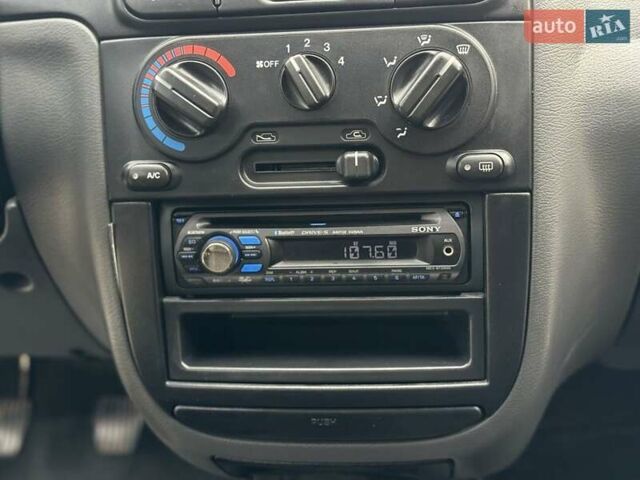 Бежевый Дэу Ланос, объемом двигателя 1.5 л и пробегом 136 тыс. км за 3499 $, фото 17 на Automoto.ua