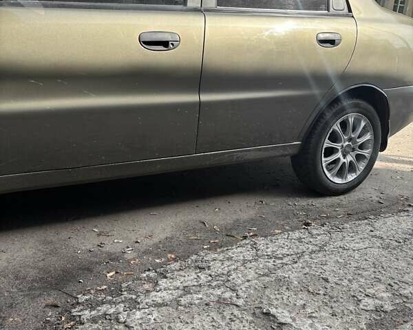 Бежевий Деу Ланос, об'ємом двигуна 1.5 л та пробігом 280 тис. км за 2650 $, фото 3 на Automoto.ua