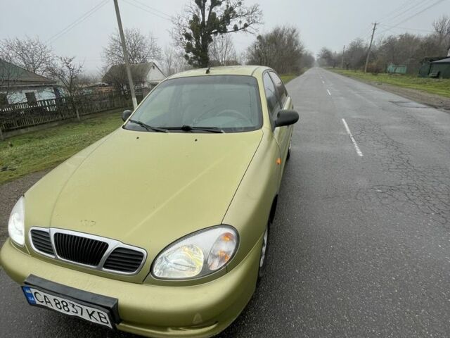 Бежевый Дэу Ланос, объемом двигателя 1.5 л и пробегом 250 тыс. км за 1900 $, фото 4 на Automoto.ua