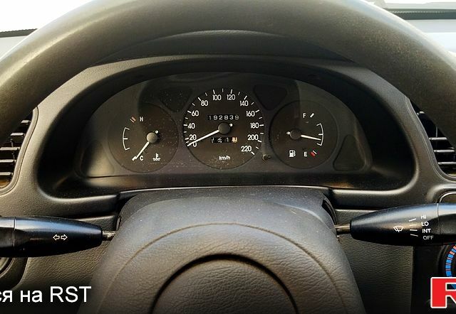 Бежевый Дэу Ланос, объемом двигателя 1.4 л и пробегом 192 тыс. км за 1200 $, фото 8 на Automoto.ua