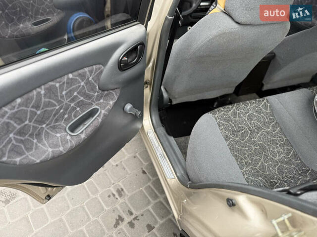 Бежевий Деу Ланос, об'ємом двигуна 1.5 л та пробігом 224 тис. км за 2550 $, фото 21 на Automoto.ua