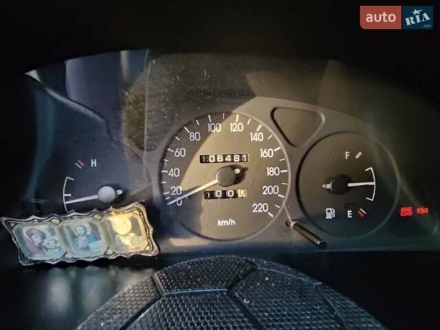 Бежевый Дэу Ланос, объемом двигателя 1.5 л и пробегом 106 тыс. км за 3000 $, фото 2 на Automoto.ua