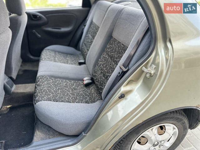 Бежевий Деу Ланос, об'ємом двигуна 1.5 л та пробігом 221 тис. км за 1350 $, фото 13 на Automoto.ua