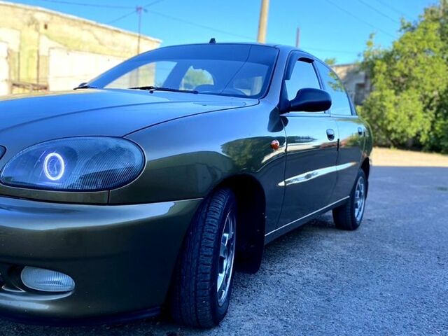 Дэу Ланос 2007 в Луцке на Automoto.ua Бежевый Дэу Ланос, объемом двигателя 1.5 л и пробегом 300 тыс. км за 2999 $, фото 1 на Automoto.ua