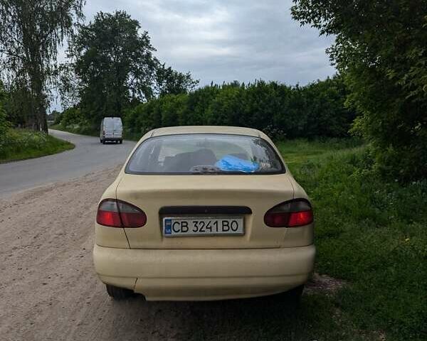 Бежевый Дэу Ланос, объемом двигателя 1.5 л и пробегом 230 тыс. км за 750 $, фото 1 на Automoto.ua