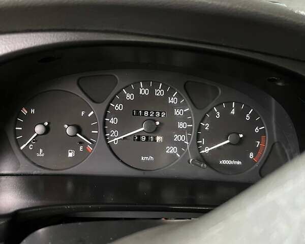 Бежевий Деу Ланос, об'ємом двигуна 1.6 л та пробігом 118 тис. км за 3300 $, фото 6 на Automoto.ua