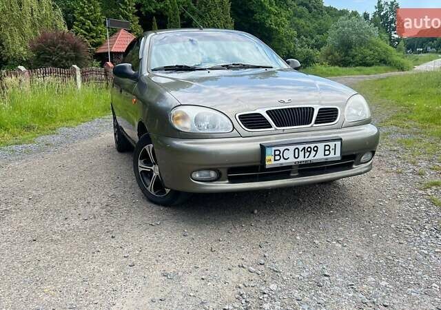 Бежевый Дэу Ланос, объемом двигателя 1.5 л и пробегом 154 тыс. км за 3000 $, фото 1 на Automoto.ua