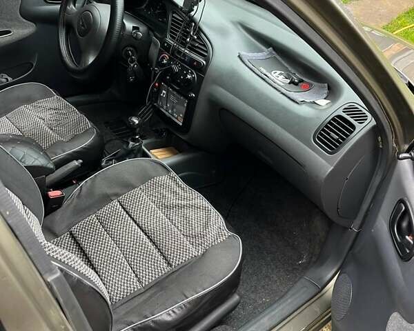 Бежевий Деу Ланос, об'ємом двигуна 1.6 л та пробігом 118 тис. км за 3300 $, фото 11 на Automoto.ua