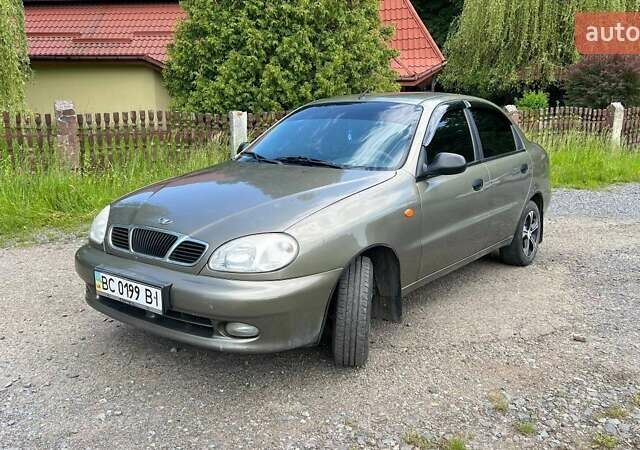 Бежевый Дэу Ланос, объемом двигателя 1.5 л и пробегом 154 тыс. км за 3000 $, фото 2 на Automoto.ua