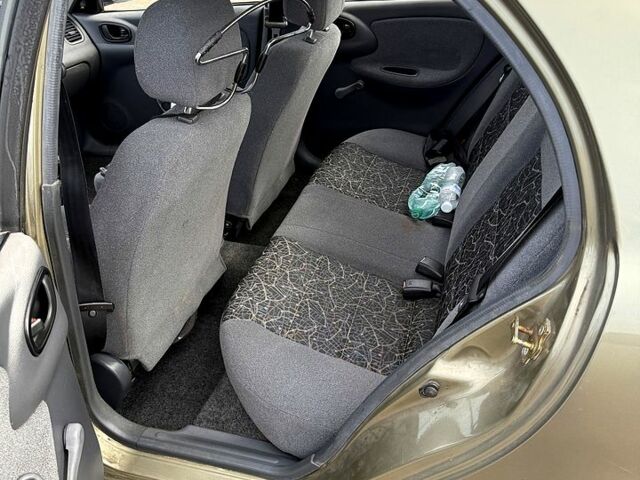 Бежевый Дэу Ланос, объемом двигателя 1.5 л и пробегом 130 тыс. км за 2300 $, фото 6 на Automoto.ua